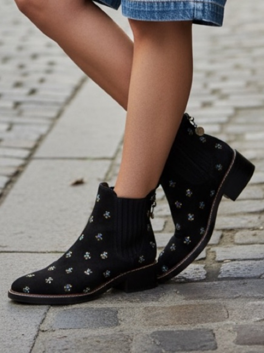 Coach Bowery Chelsea Boot Black Embroidered